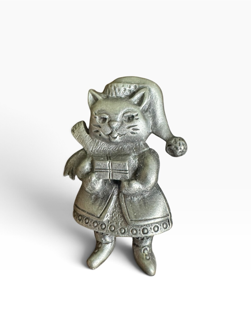 Vintage Cat Brooch in Dark Pewter Metal